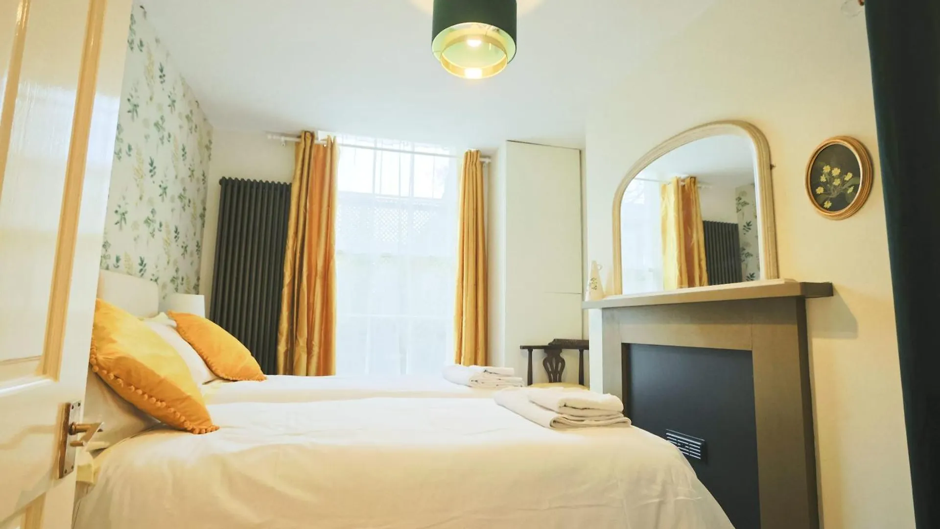 Appartamento Two Bedroom Flat In Caledonia Place Bristol Regno Unito