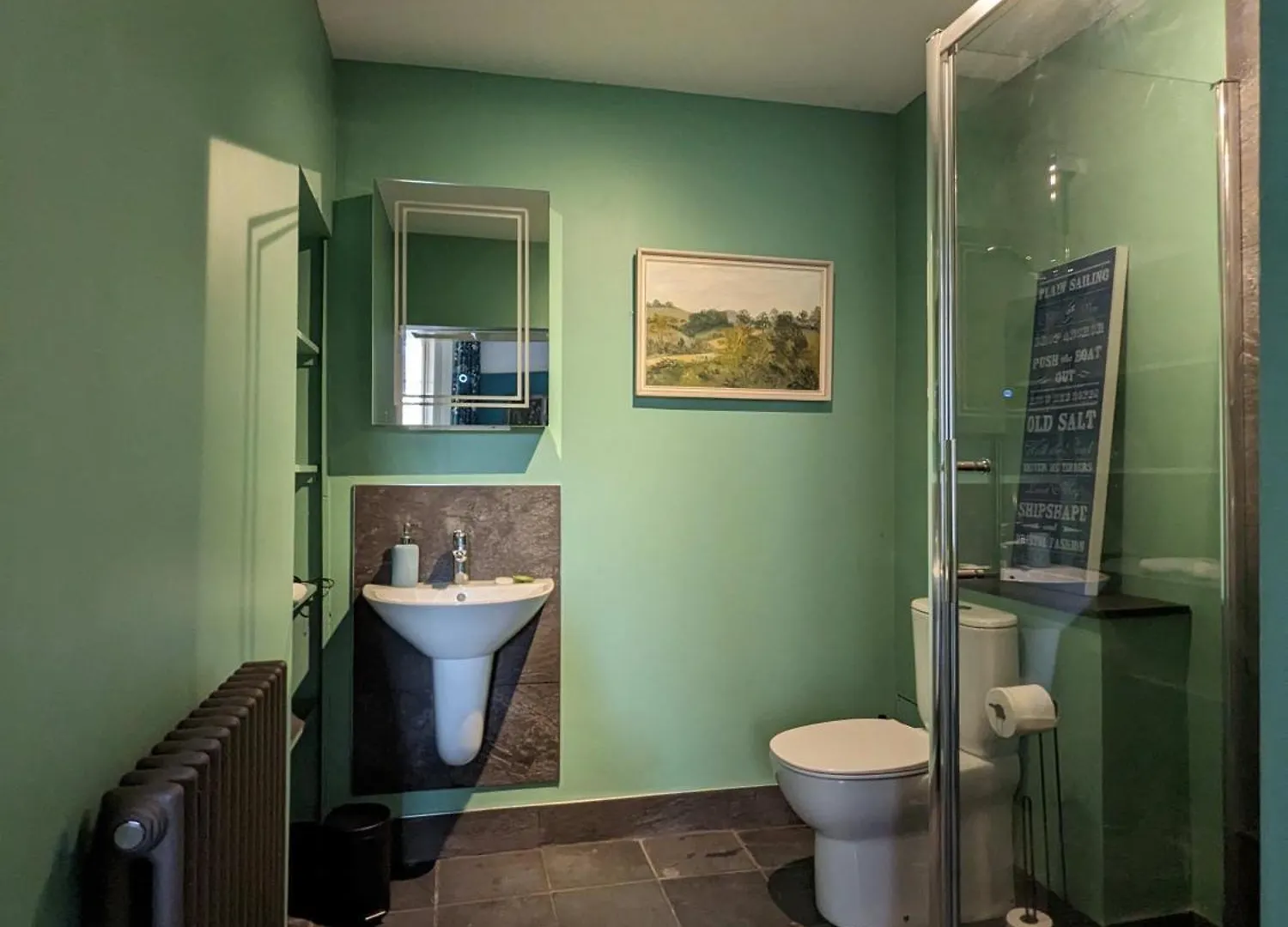 Apartment Two Bedroom Flat In Caledonia Place Bristol